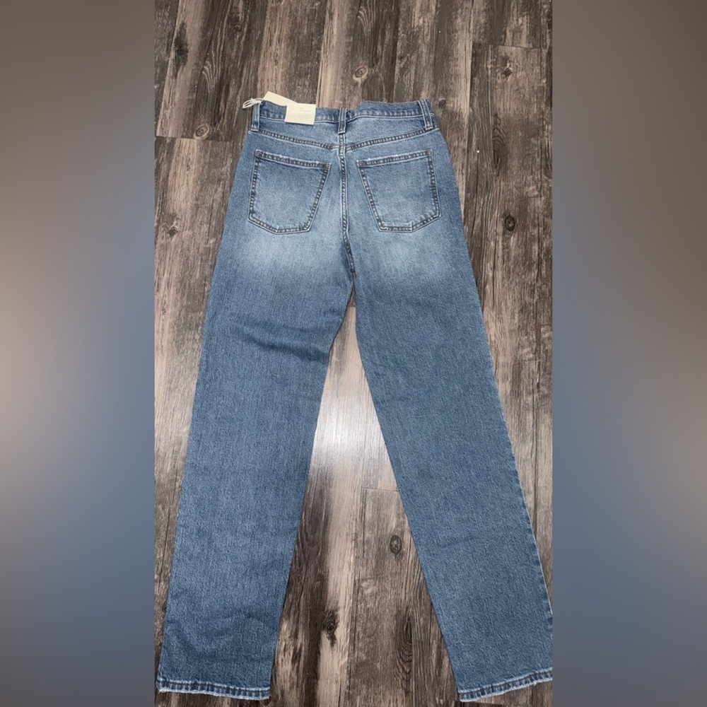 Universal Thread Women's Straight Leg Jeans in Blue - Picture 7 of 10